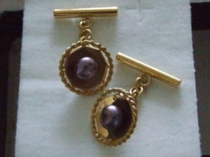 18ct gold Pearl cuff-links
