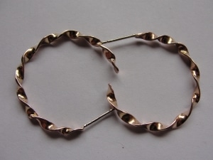 1 # 0118 Twisted Rose Gold ER